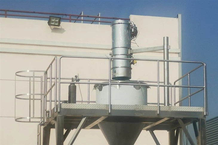 Ribbon Powder Blender